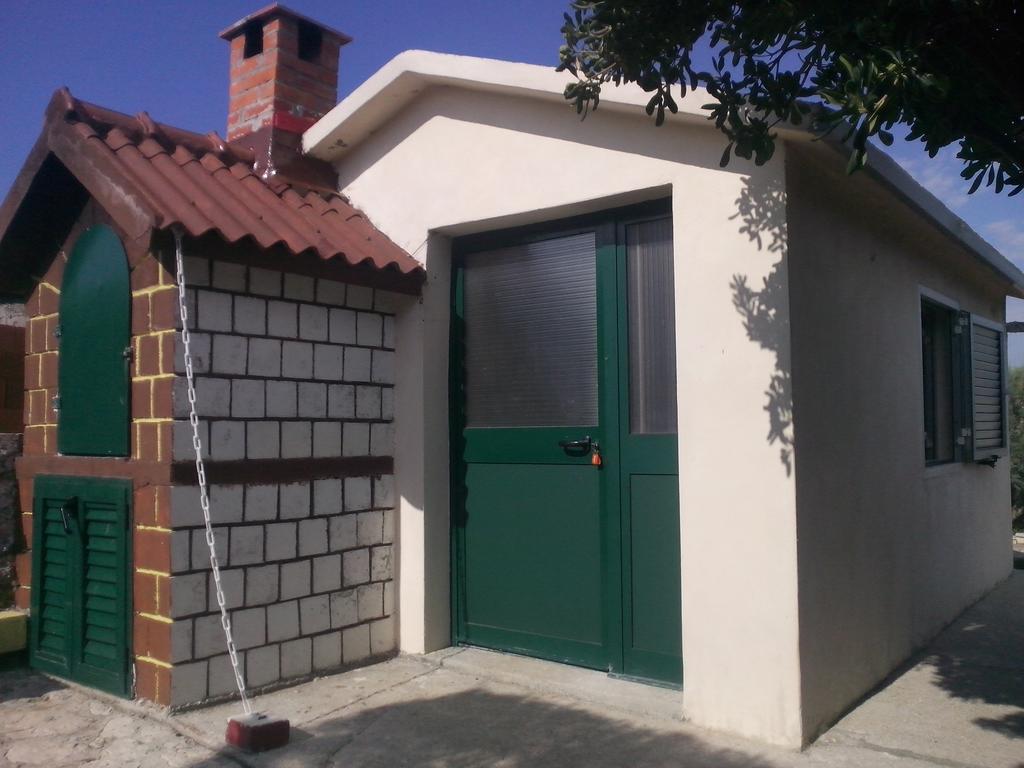 Apartamento Kuca Za Odmor Laura Ražanac Exterior foto